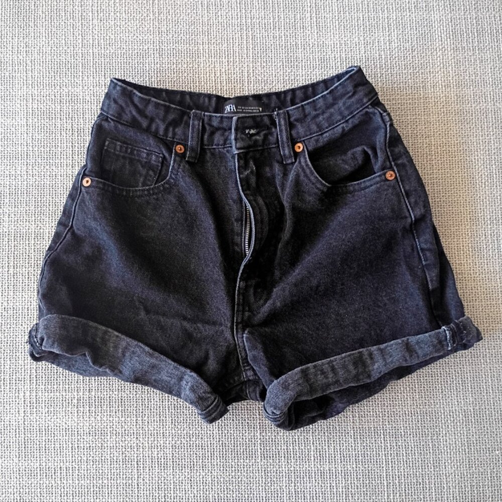 ZARA High-Waisted Black Denim Jean Shorts | Size 0